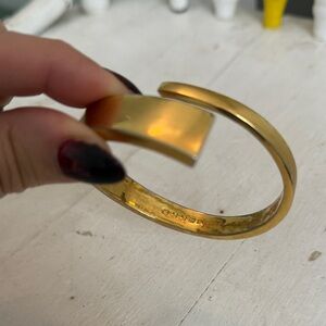 Elegant Gold Women's Bracelet